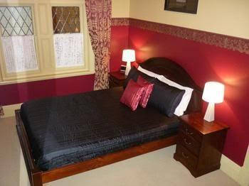Triune House Bed & Breakfast - Darwin Holiday 1