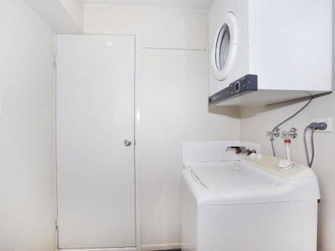 Parkyn Place 6 3 BDRM Oceanview Apt On Mooloolaba Spit - Darwin Holiday 4