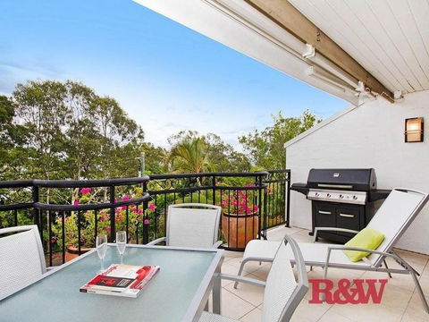 Bayona U8 - Darwin Holiday 5