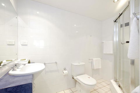 Bayona U7 - Darwin Holiday 5