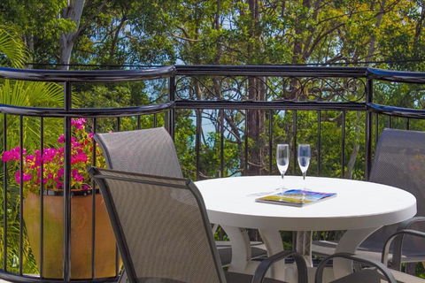 Bayona U7 - Darwin Holiday 3