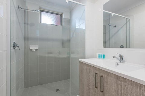 Jurien Bay Motel Apartments - Darwin Holiday 3