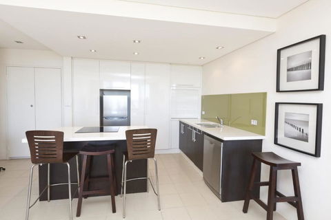 Ebbtide Unit 04 2 6 North Street - Darwin Holiday 3