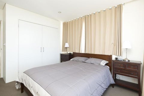 Ebbtide Unit 04 2 6 North Street - Darwin Holiday 5