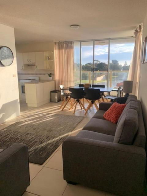 Ebbtide Unit 5 / 2 6 North Street - Darwin Holiday 1