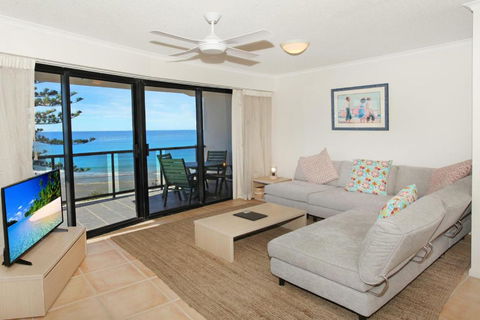 Unit 8 Phoenix Apartments 1736 David Low Way Coolum Beach LINEN INCLUDED 500 BOND - Darwin Holiday 5