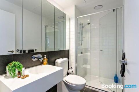 Complete Host Manhattan Apartments - Darwin Holiday 2