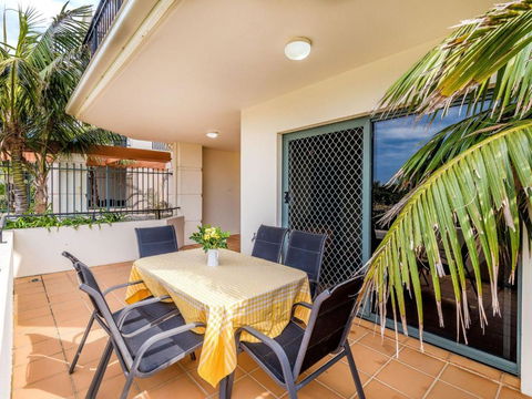 Breakers Block 1 Unit 1 Pool In Complex Across The Road From The Beach - Darwin Holiday 5