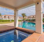 Breakers Block 1 unit 1 Pool in complex across the road from the beach - Darwin Holiday