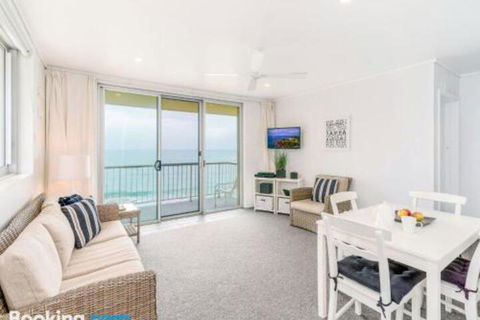 Craigmore On The Beach Unit 13 Views Views - Darwin Holiday 6