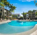 Noosa Beach Apartment on HASTING St. French quarter resort.Noosa Heads - Darwin Holiday