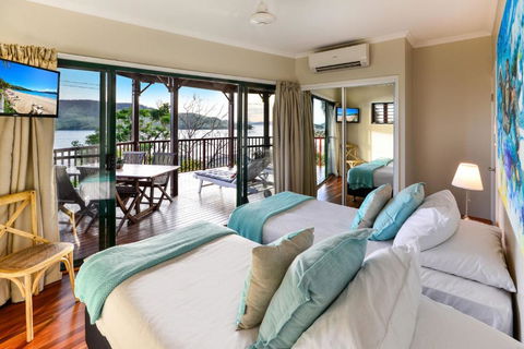 NEWLY BEAUTFULLY RENOVATED 16 The Casuarina 3 Bedroom House With 180 Degree Ocean Views - Darwin Holiday 3