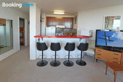 Beehive 9 - Darwin Holiday 2