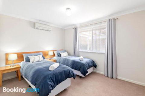 Beach Resort Chalet - Darwin Holiday 0