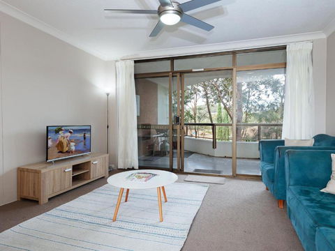 14 The Commodore 9 11 Donald Street Unit In The Heart Of Town With Views & WIFI - Darwin Holiday 2