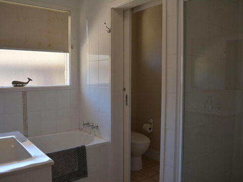 Wanda Magic 19 Randall Drive Beautiful Water Front House - Darwin Holiday 3