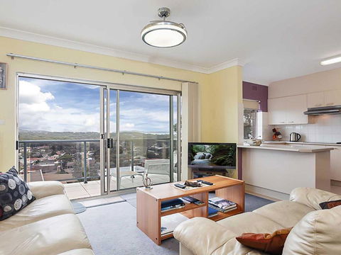 9 Adriana 83 Ronald Avenue Fabulous Views & Aircon - Darwin Holiday 1