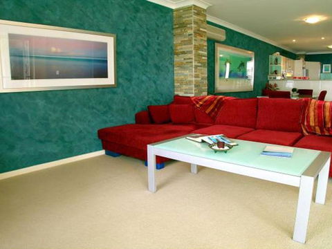 2 Magnus Pines 52 56 Magnus Street Stunning Unit With Aircon Water Views & Foxtel - Darwin Holiday 4