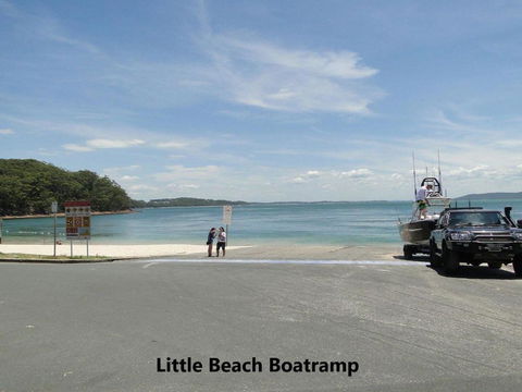 7 Florentine 11 Columbia Close Air Conditioned Unit With Fantastic Views Of Little Beach - Darwin Holiday 1