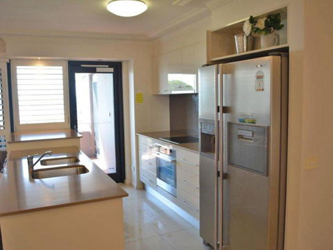4 Florentine 11 Columbia Close Spectacular Views & Air Conditioning - Darwin Holiday 6