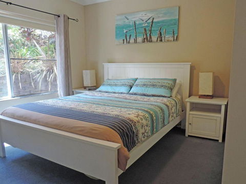 3 Adriana 83 Ronald Avenue Unit With A Backyard - Darwin Holiday 5