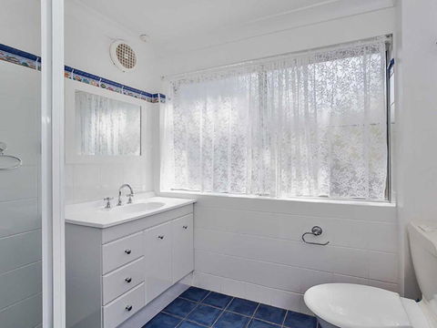 3 Adriana 83 Ronald Avenue Unit With A Backyard - Darwin Holiday 2