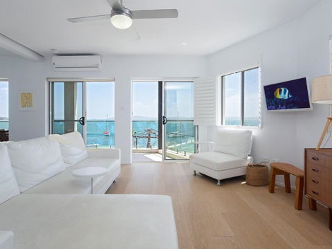 7 Bayview Towers 15 Victoria Parade Stunning Unit With Fabulous Views - Darwin Holiday 5