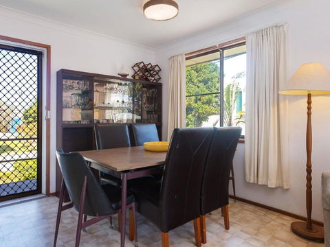 Dalwood 1 / 43 Soldiers Point Road Top Floor & Perfect For Small Boat Parking - Darwin Holiday 1