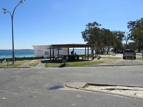 3 Silvana Court 26 Ajax Avenue Neat Unit With Air Conditioning - Darwin Holiday 4