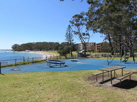 3 Silvana Court 26 Ajax Avenue Neat Unit With Air Conditioning - Darwin Holiday 2