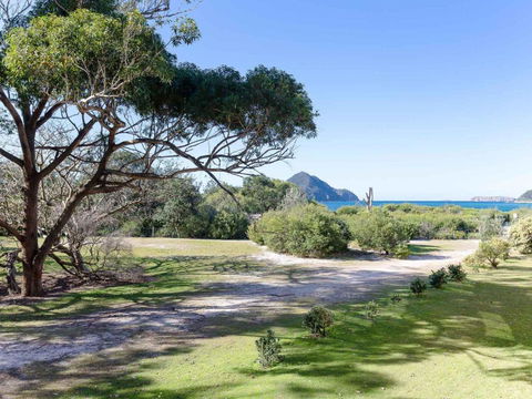 1 Intrepid 3 Intrepid Close Amazing Views Of Shoal Bay Only 100m From The Beach - Darwin Holiday 6