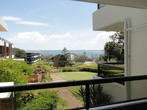 17 The Commodore 9 11 Donald Street Pleasant Unit With Open Plan Living - Darwin Holiday 3