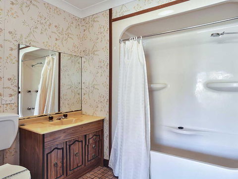 5 Tradewinds 110 Victoria Parade Location Is Fantastic & Water Views - Darwin Holiday 1