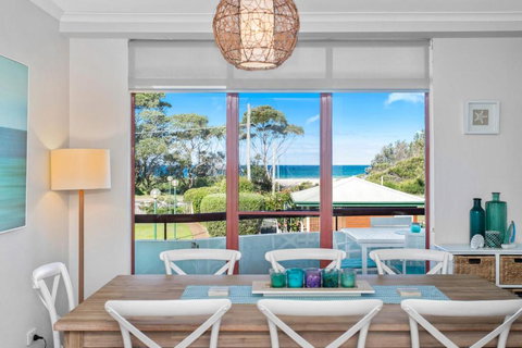 Fathoms 8 Mollymook - Darwin Holiday 4