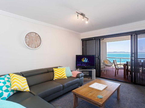 12 Florentine 11 Columbia Close â€“ WIFI Aircon Spectacular Views - Darwin Holiday 1
