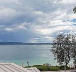 2 Sunnie Belle 3 Victoria Parade water views over Nelson Bay foreshore - Darwin Holiday