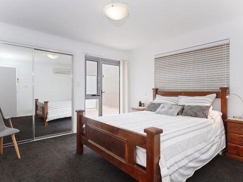 1 Seaview 9 Church Street Huge Air Conditioned Unit With Lift & WIFI - Darwin Holiday 5