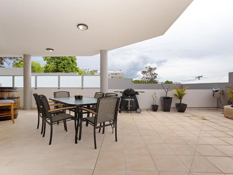 1 Seaview 9 Church Street Huge Air Conditioned Unit With Lift & WIFI - Darwin Holiday 1