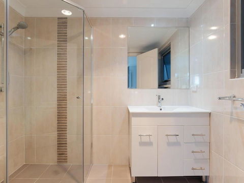 1 Seaview 9 Church Street Huge Air Conditioned Unit With Lift & WIFI - Darwin Holiday 3