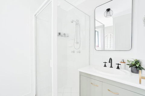 Rainbow Breezes 4 Rainbow Beach Townhouse With Breath Taking Ocean Views To Fraser Island - Darwin Holiday 5