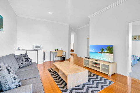 Rainbow Towers 2 Rainbow Beach High On The Hill Panoramic Views Wi Fi - Darwin Holiday 1