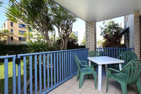 Levuka Unit 4 14 Moreton Pde. Kings Beach - Darwin Holiday 2