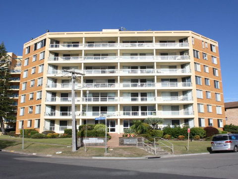 Beachpoint 301 On The Beach! - Darwin Holiday 3