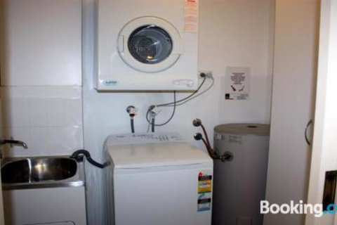 Braemar 7 On The Lake! - Darwin Holiday 3