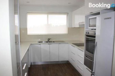 Braemar 7 On The Lake! - Darwin Holiday 2