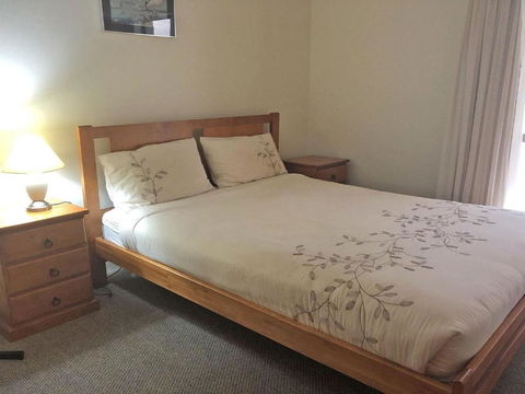 2 Tradewinds 110 Victoria Parade Fantastic Unit With Waterviews & Close To The Marina - Darwin Holiday 2