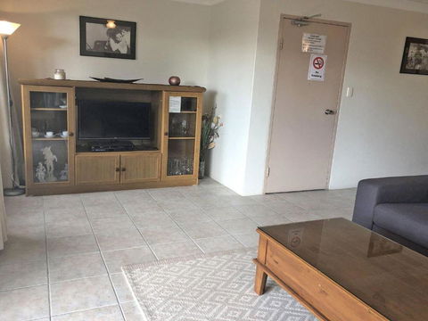 2 Tradewinds 110 Victoria Parade Fantastic Unit With Waterviews & Close To The Marina - Darwin Holiday 5