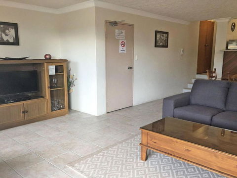 2 Tradewinds 110 Victoria Parade Fantastic Unit With Waterviews & Close To The Marina - Darwin Holiday 6