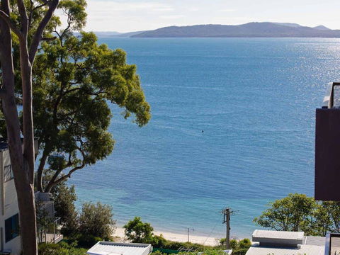 6 The Poplars 34 Magnus Street Fabulous Views & Pool In Complex - Darwin Holiday 1