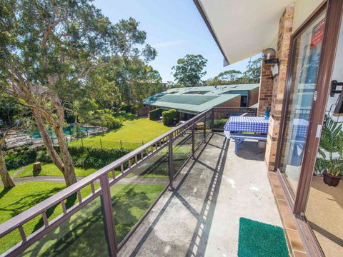 73 Bay Parklands 2 Gowrie Avenue Solar Heated Pool Spa Tennis Court & Views - Darwin Holiday 1